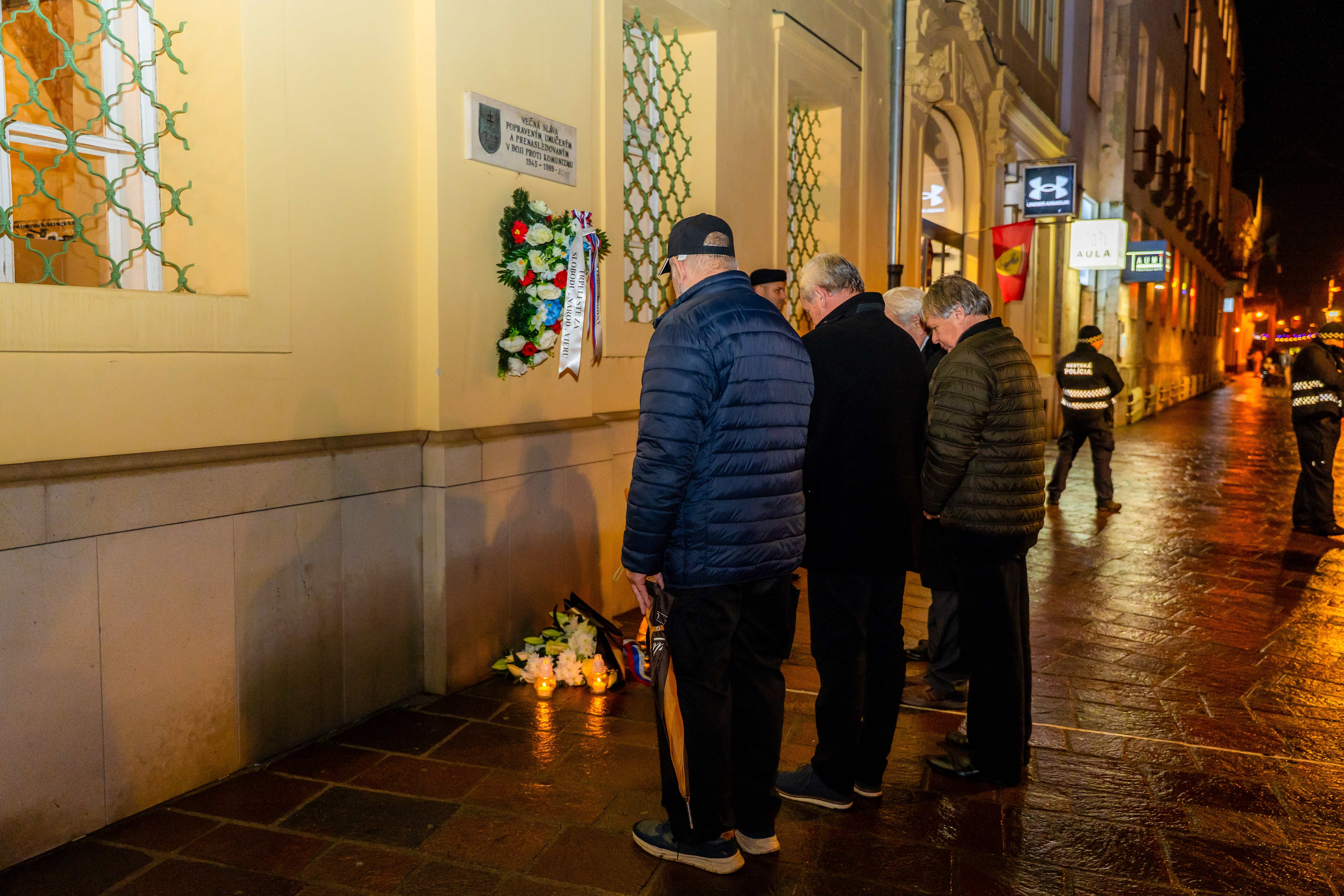 Pietna spomienka - Den boja za slobodu a demokraciu-31